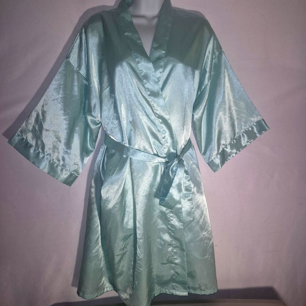Robe, 100% Polyester, Pastel Turquoise with beautiful sheen OSFM